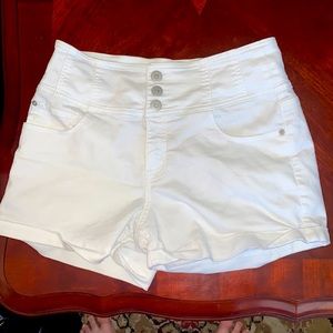 I’m selling white shorts, they are from no boundaries